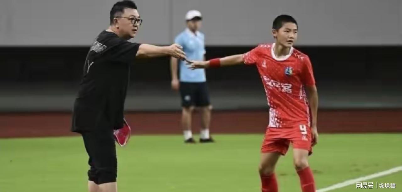 拒绝皇马邀约!24岁格瓦迪奥尔续约曼城,留守至2031年!