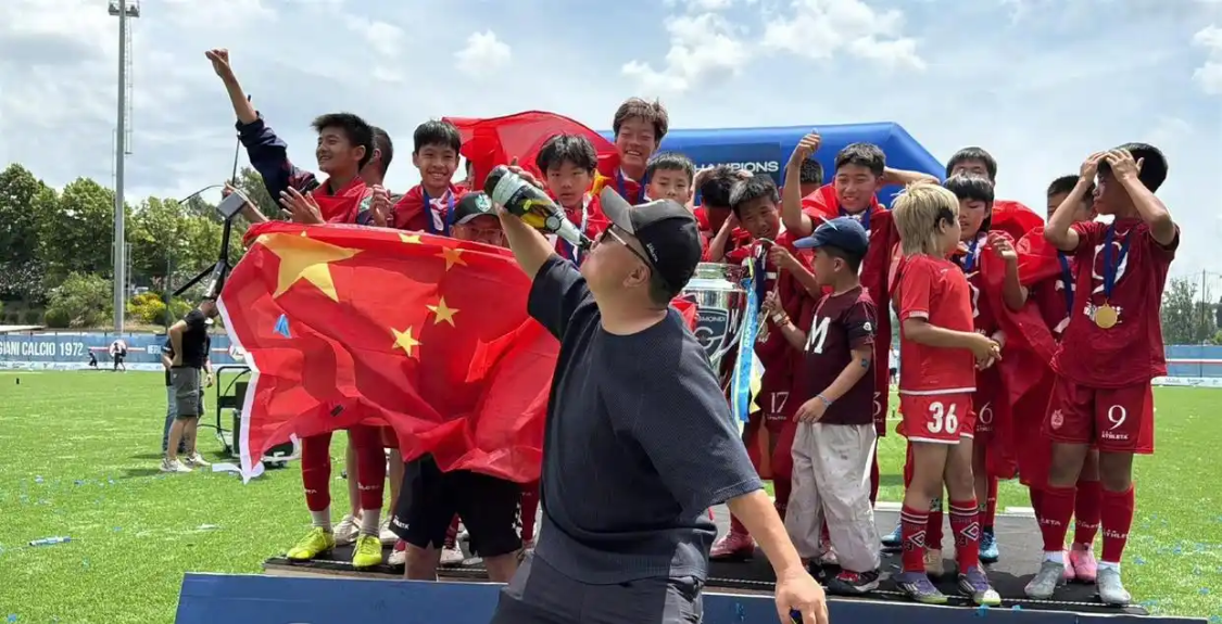 德布劳内:现在更懂得享受世界杯,年轻时脑子里基本只有踢球